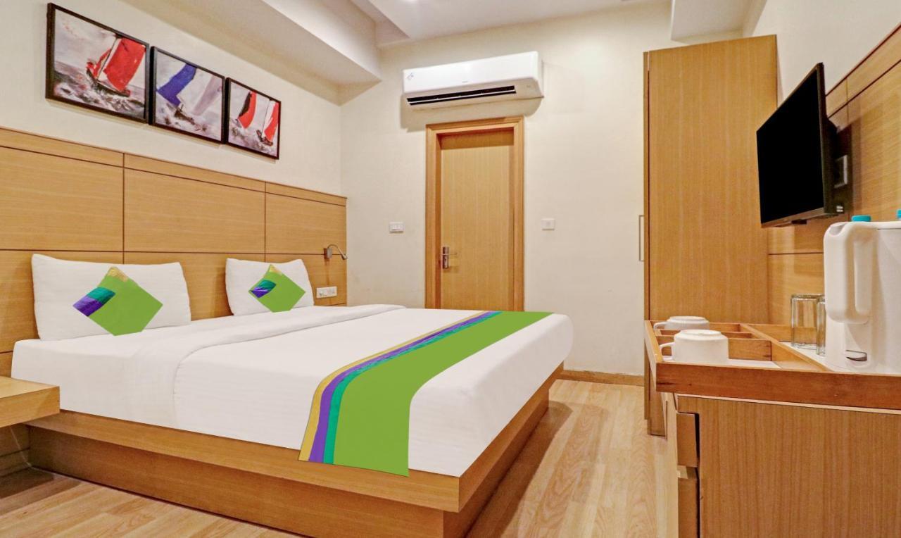 Treebo Galaxy Rooms New Delhi Bagian luar foto
