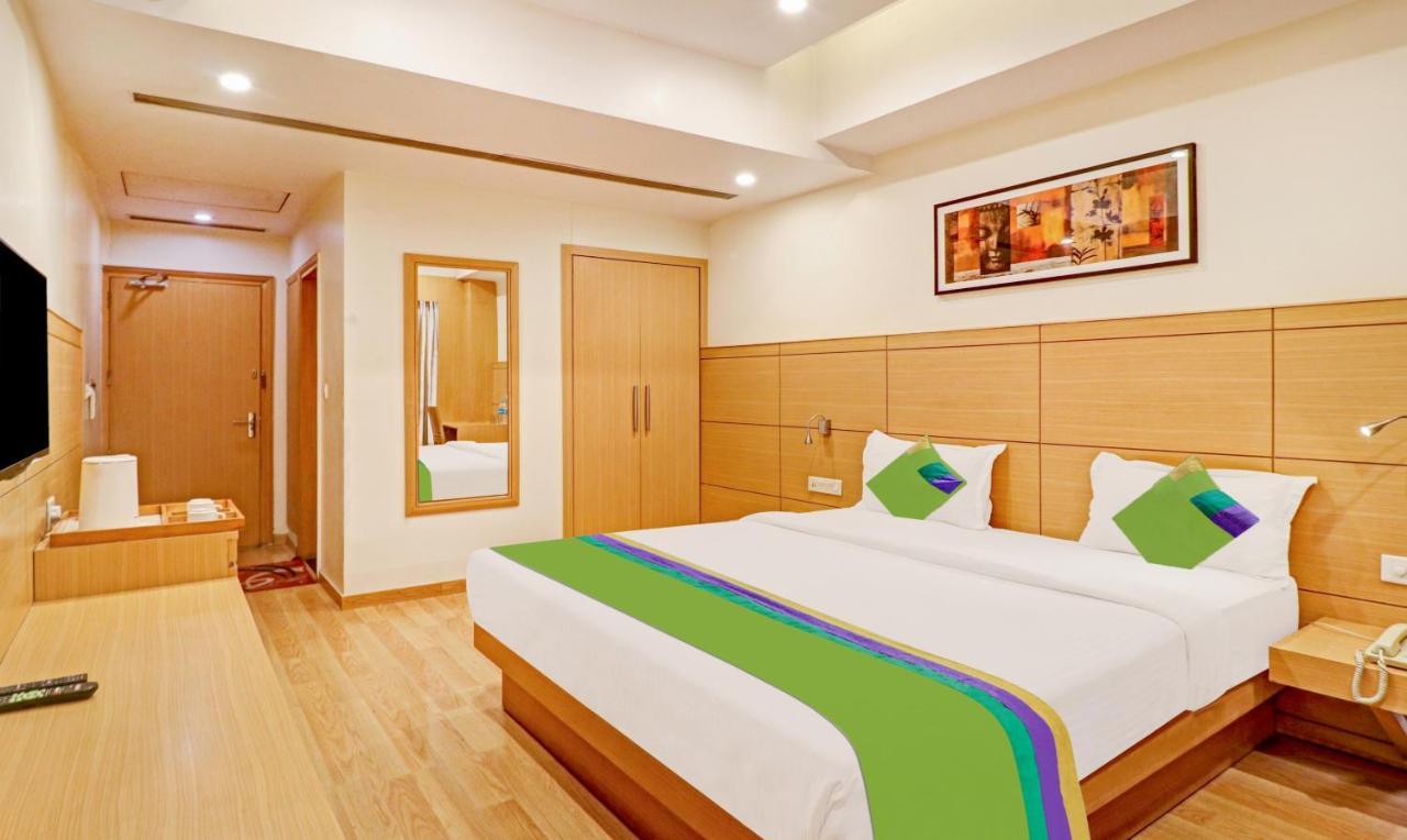 Treebo Galaxy Rooms New Delhi Bagian luar foto