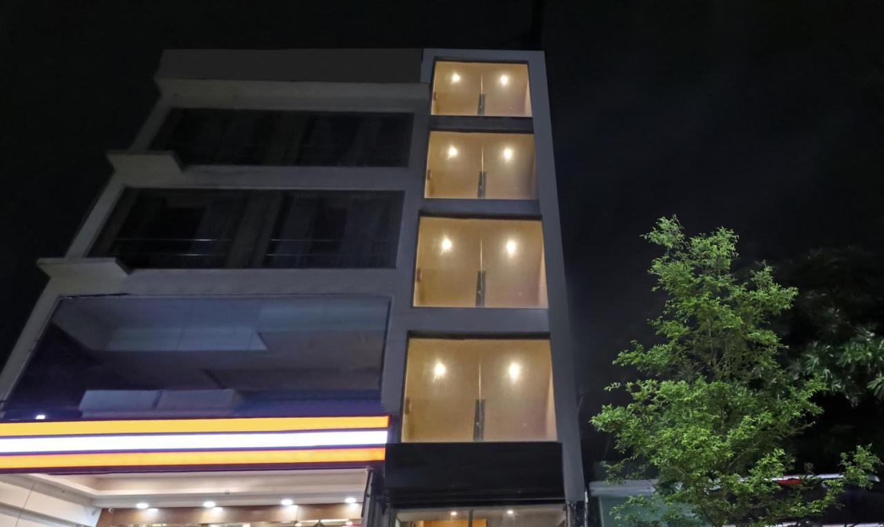 Treebo Galaxy Rooms New Delhi Bagian luar foto