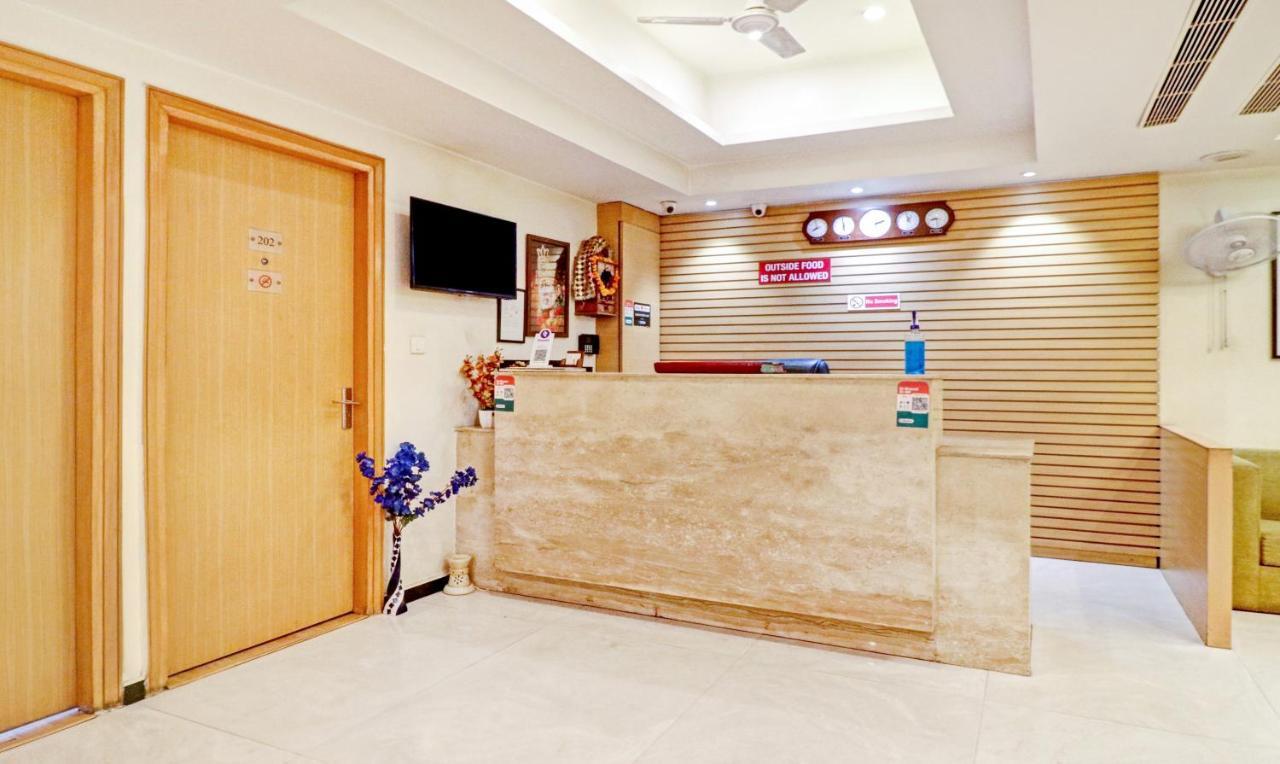 Treebo Galaxy Rooms New Delhi Bagian luar foto